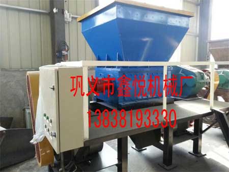 關于模板撕碎機設備日常保養小妙招